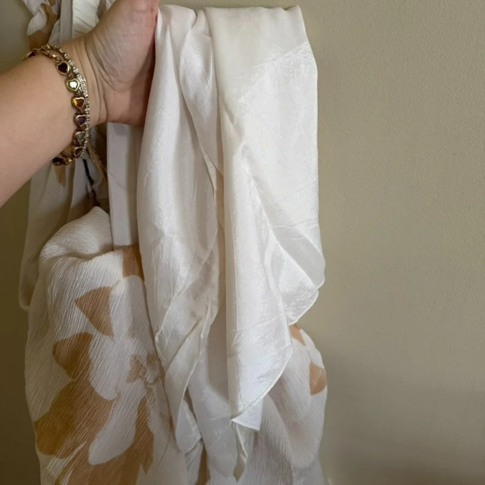 Y2K JONES NEW YORK COUNTRY Womens Skirt Sz 10 White Floral‎ 100% Silk Lined